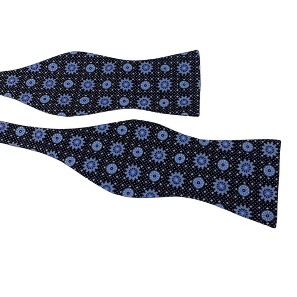CREMIEUX Navy Blue Geometric‎ Print Silk Bow Tie - NWT